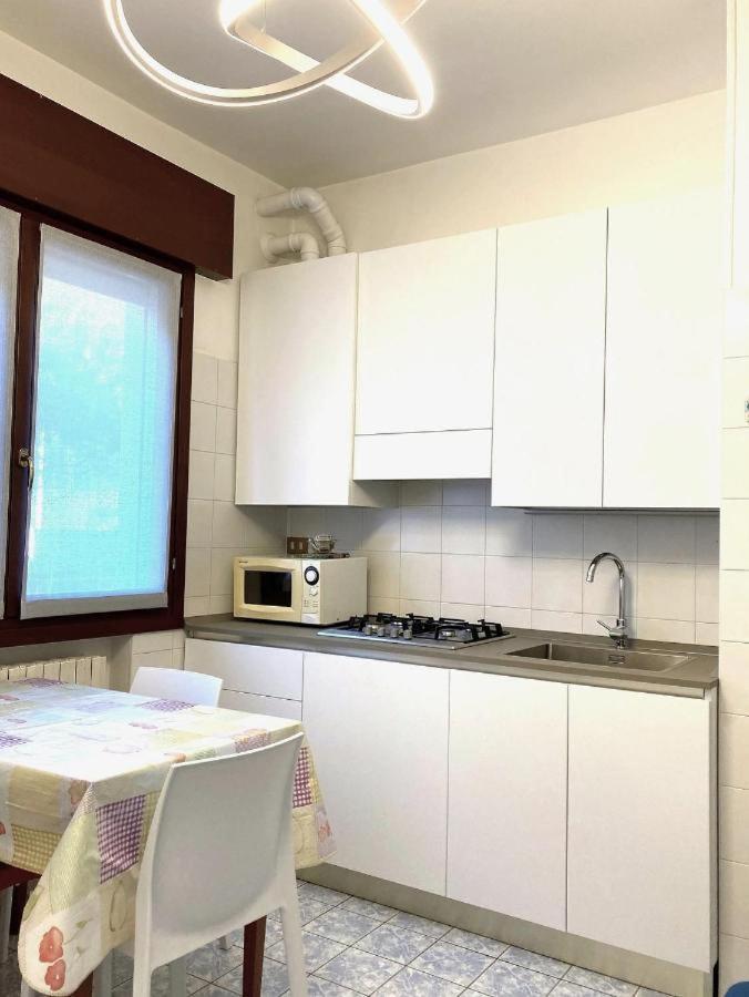 Bilocali Casa De Lazzari - Piazza Brescia - Adria Holiday Jesolo - Family Apartments ภายนอก รูปภาพ
