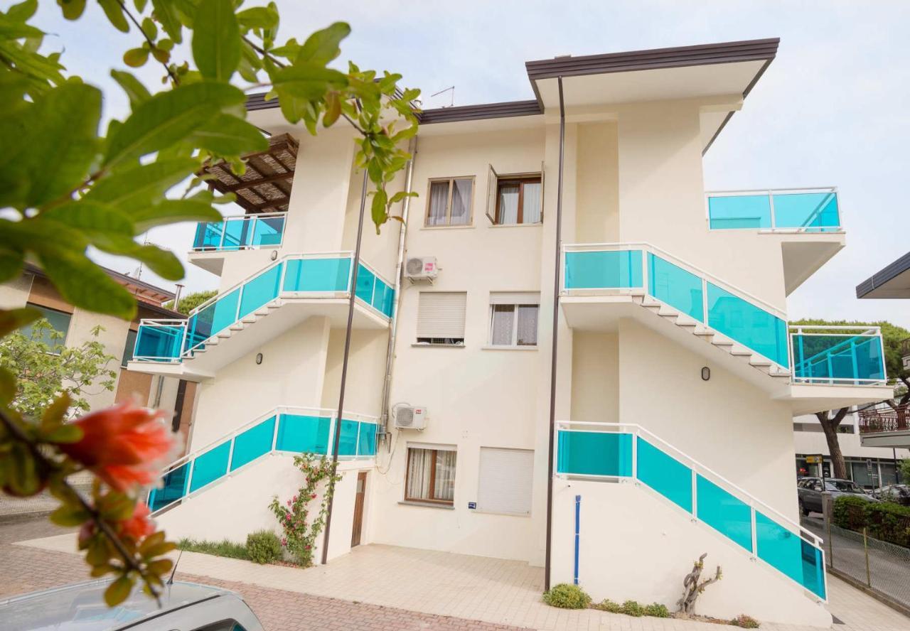 Bilocali Casa De Lazzari - Piazza Brescia - Adria Holiday Jesolo - Family Apartments ภายนอก รูปภาพ